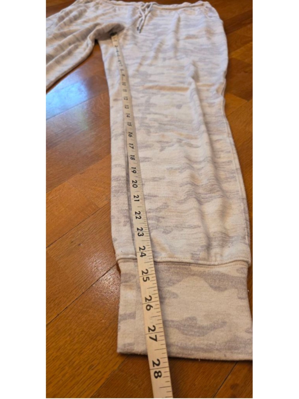 Women's GAP White Gray Camo Joggers M - Picture 4 of 5
